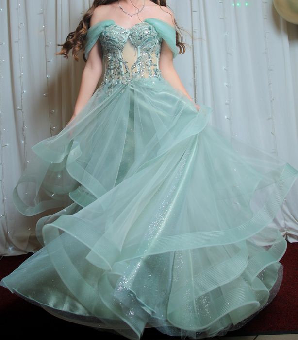 Официална рокля 950лв.