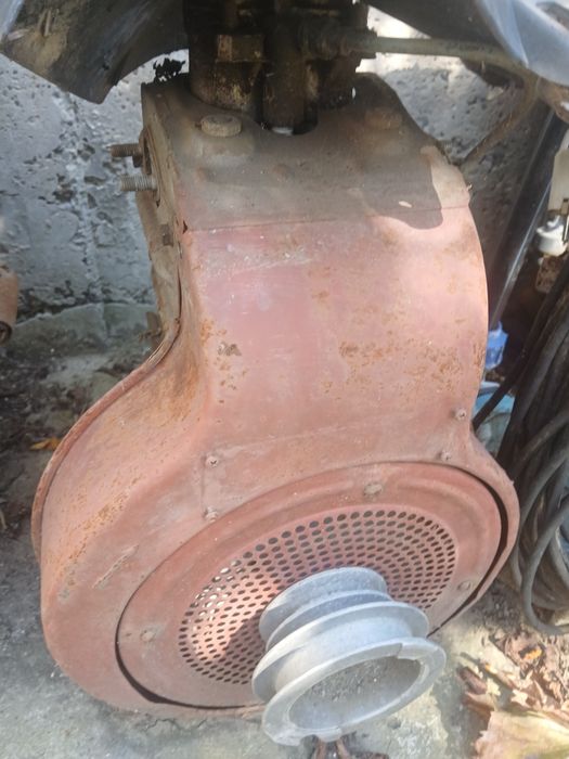 Tractoraș Gudbroad +motoare lombardini La 490