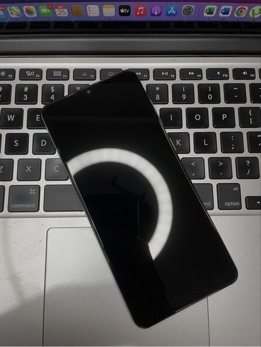 Телефон Samsung A31