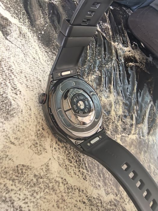 Продам смарт часы Huawei GT 6 pro