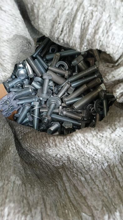 Продам метизы актуальных размеров