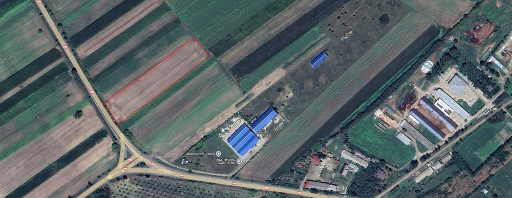 Teren extravilan 8200 mp la drumul national, zona Popas Cucorani