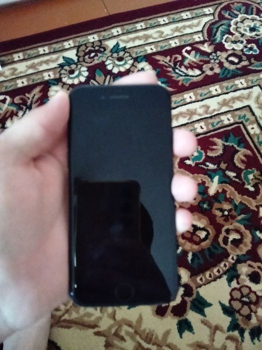 Продам айфон7 32гб