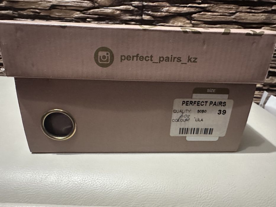 Босоножки Perfect Pairs