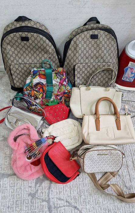 Рюкзаки, сумки  .