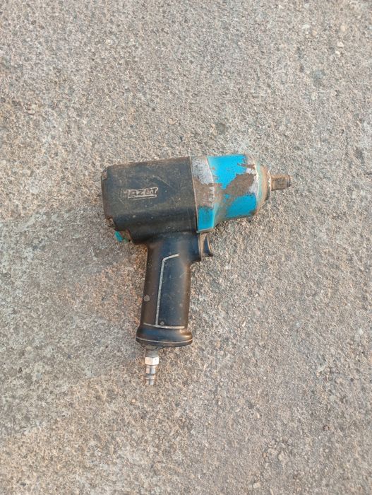 Vând pistol pneumatic