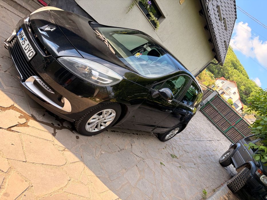 Vând Renault scenic