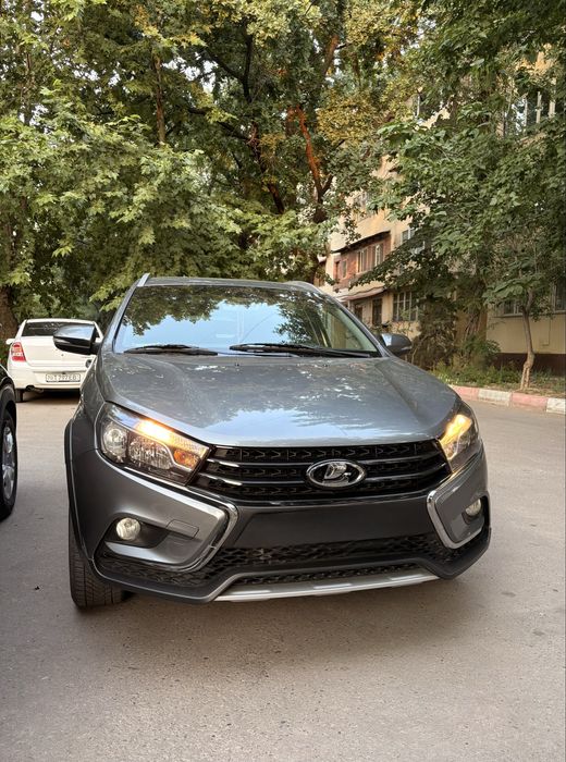 Lada vesta sw cross 1.6