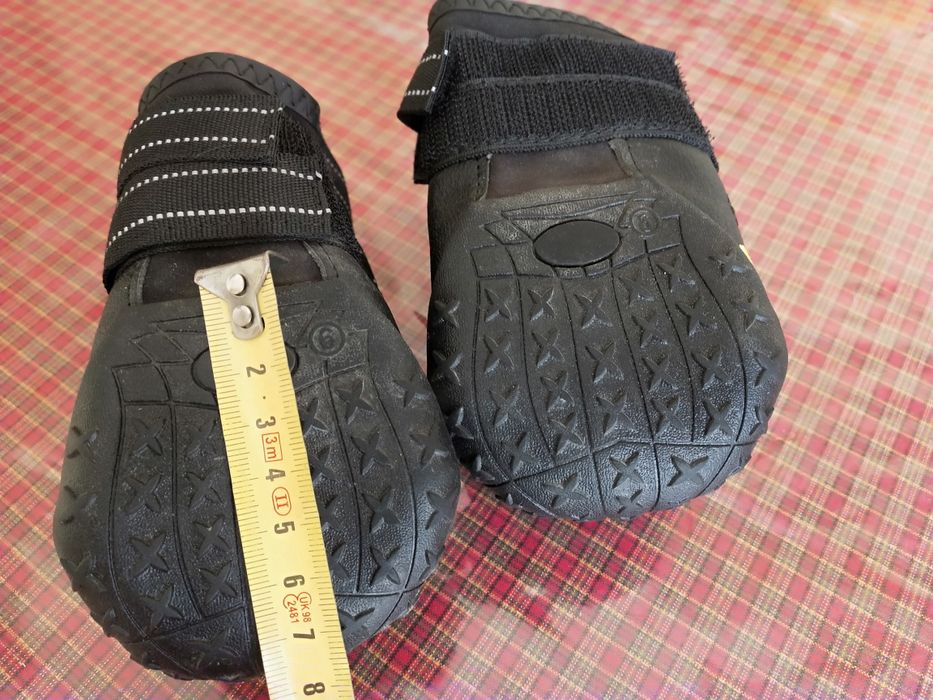 Продам обувь для собак