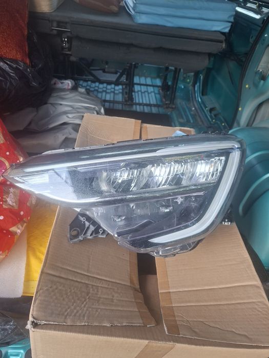 Far stânga de Renault arkana full led