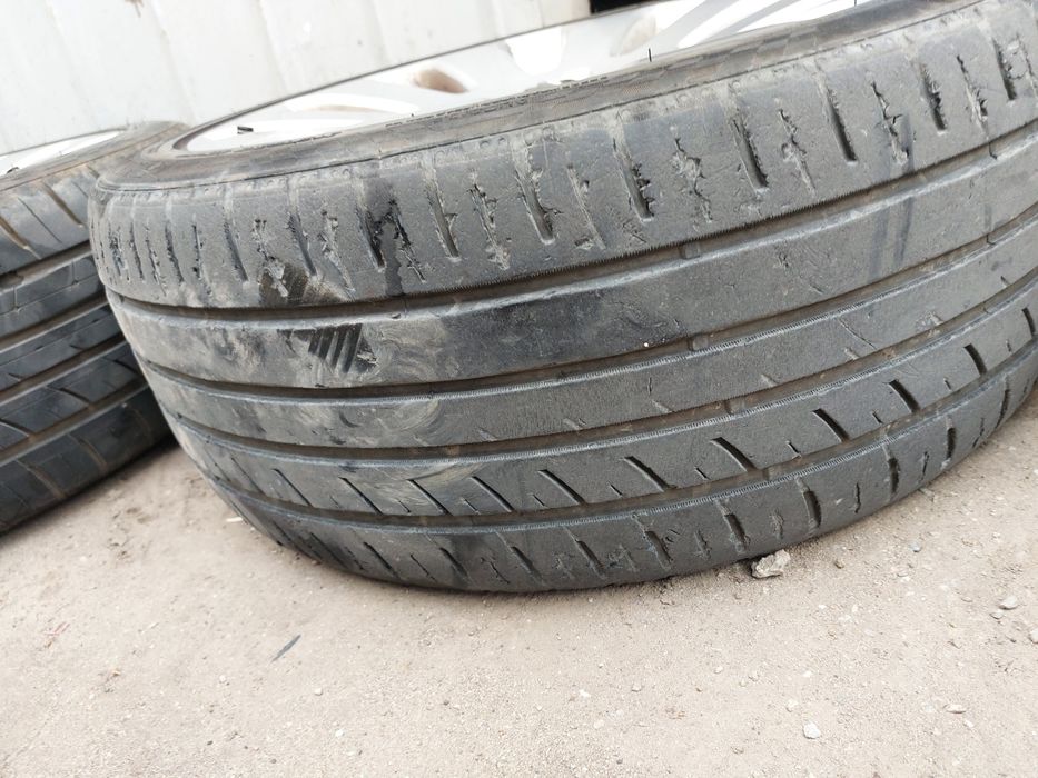 Оригинални гуми 19 цола за опел инсигния  заедно с гуми