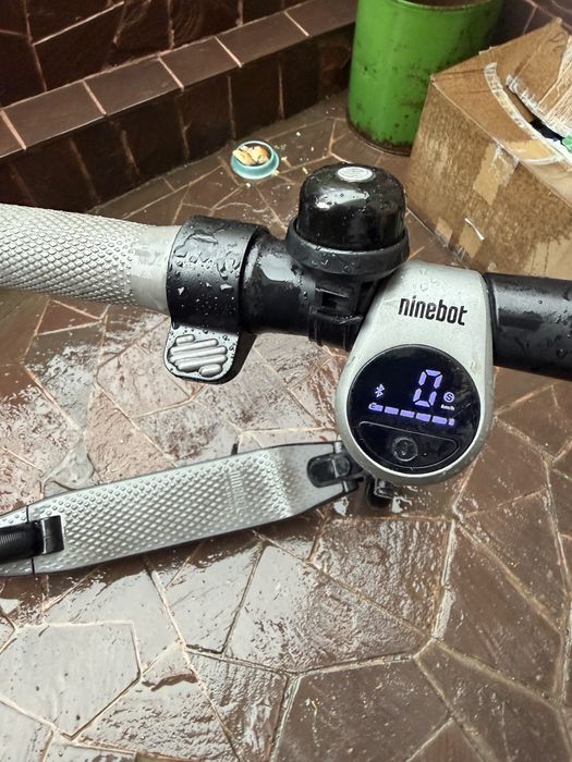 Электросамокат Ninebot