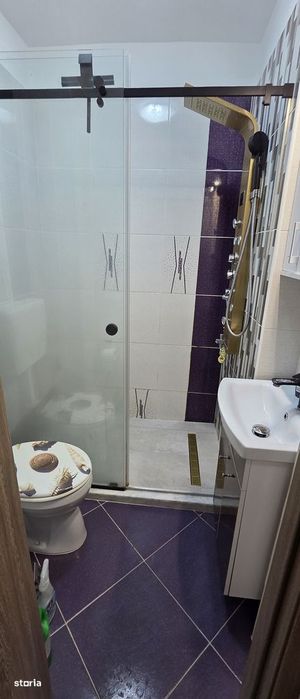 Berceni,2 min.metrou-Aparatorii patriei,an 1986,parcare ADP,boxa!