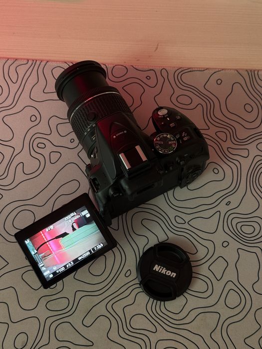 Nikon d5300.