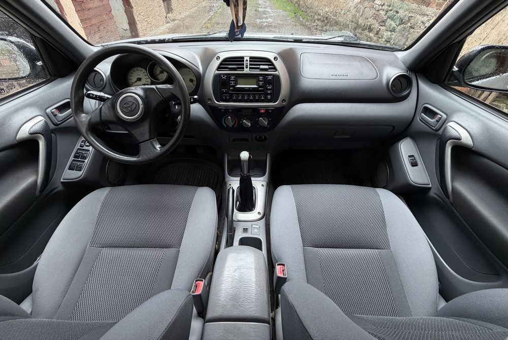 Toyota RAV4 2.0 Benzină 4x4