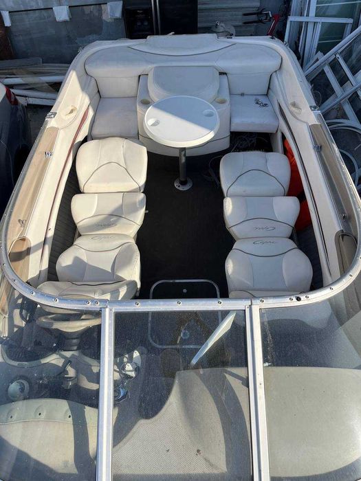 Лодка Bayliner 2052