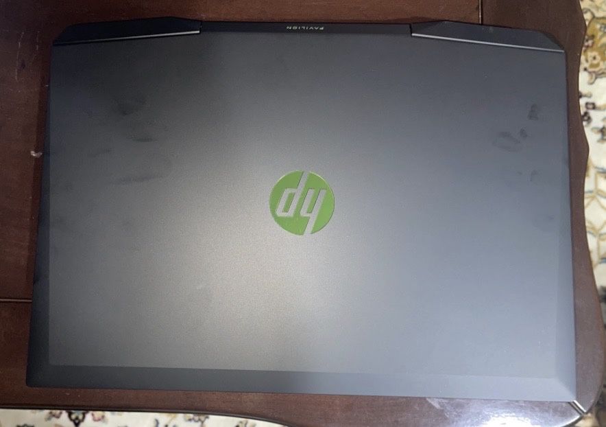 Laptop Gaming HP Pavilion 15 – i5 11th Gen, RTX 3050 Ti, 144Hz, Cutie Completă + Factură eMAG