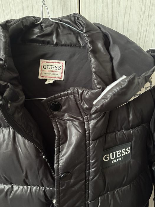 Зимно яке на Guess