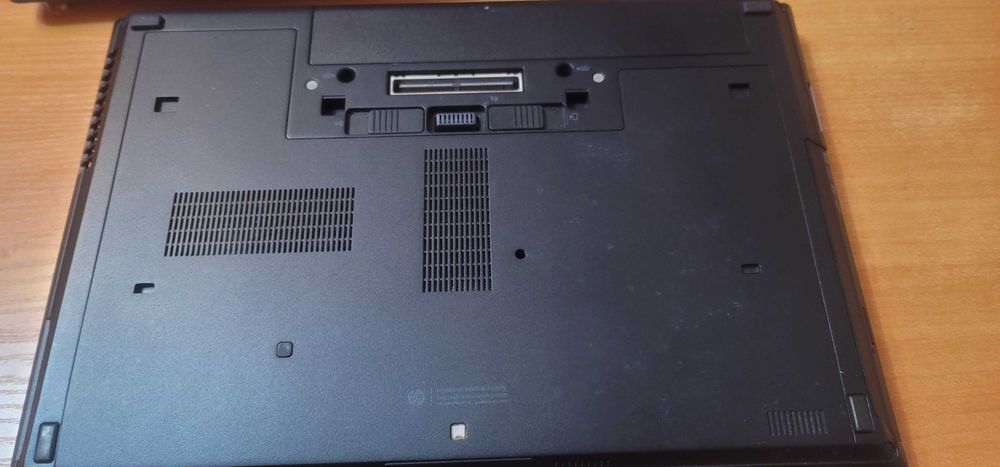 HP Elitbook 8460P цял за части /лентов кабел/