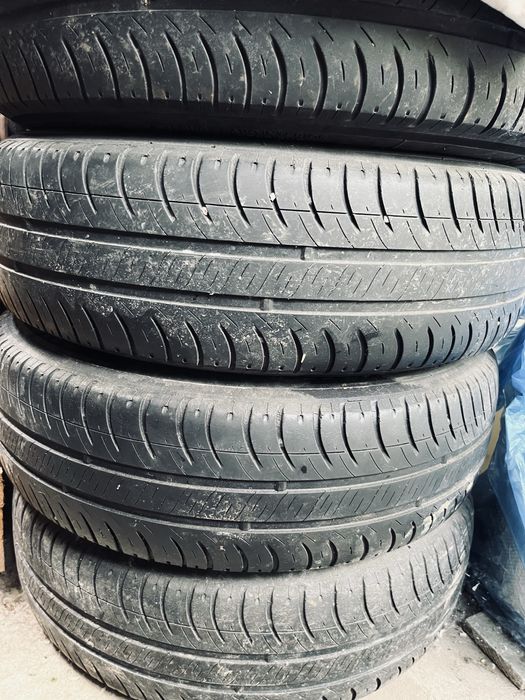 Jante + Anvelope iarnă Michelin 175/70 R14 + Capace Volkswagen