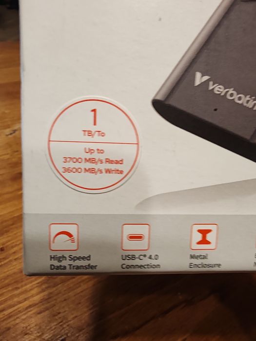 Verbatim TurboMetal SSD USB4 1TB. SSD capacitatea de unitate: 1 TB.