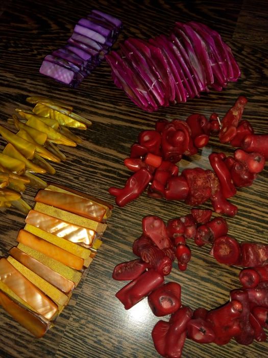 Гривни от чист седеф/полускъпоценни камъни/цени в описанието