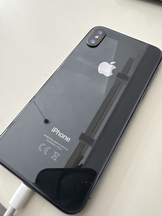 Iphone X - display stricat, touch functional