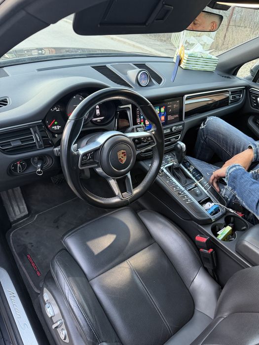 Porsche Macan S
