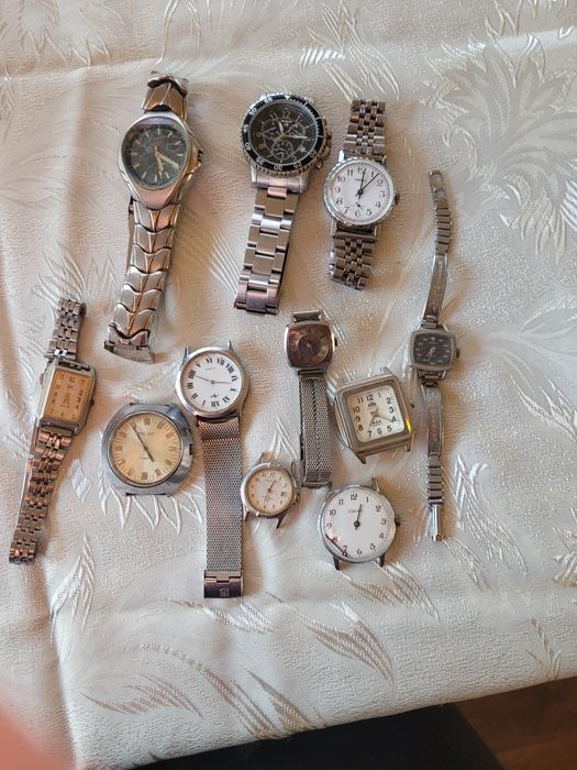 Стари часовници всичко за 60 лв