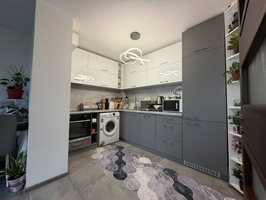 Продава се Двустаен апартамент в Попово - 60 кв.м за 1300 €/кв.м - Снимка #2