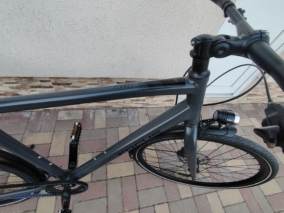 Bicicleta Focus Planet pe curea