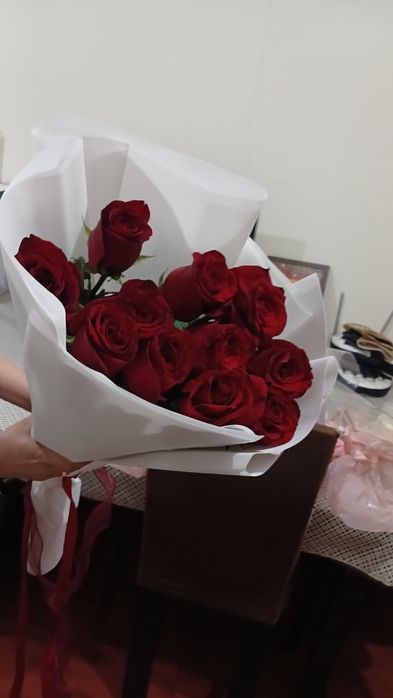 Продам букет красных роз " максимал"