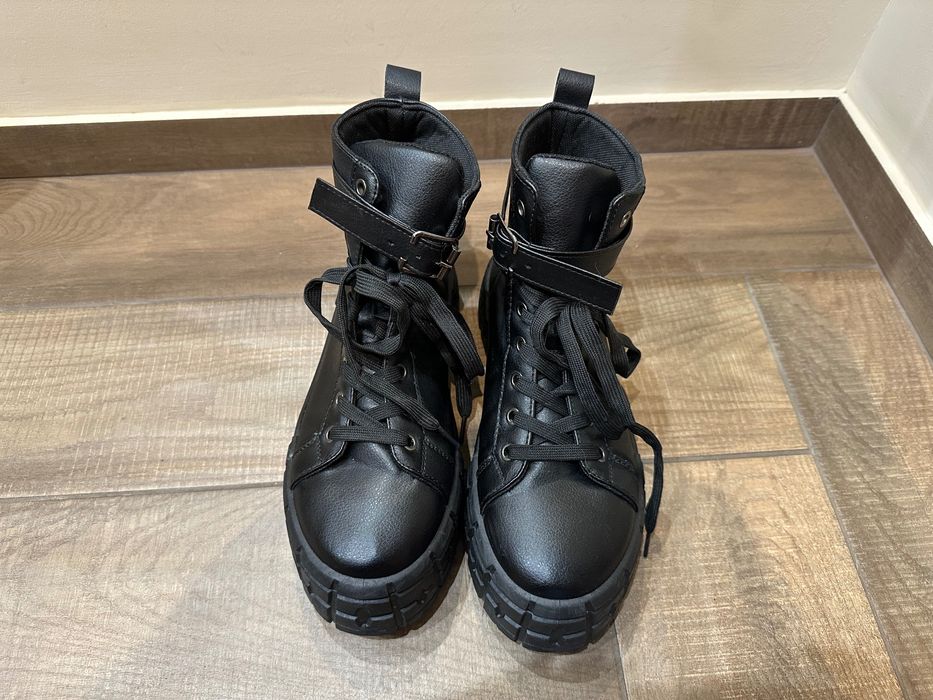 Дамски черни кубинки в размер 39