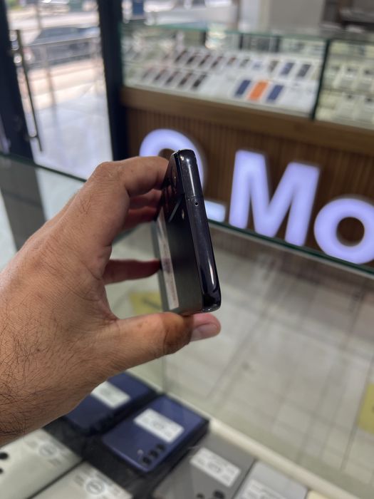 Продается (Nasiya-Вариант-Рассрочка) Galaxy S22 в отличном сост