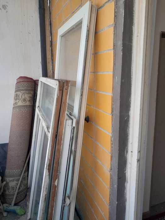 Окна , и балконная дверь