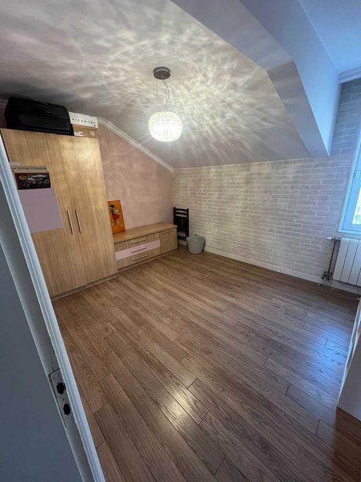 Продава се Тристаен апартамент в Пловдив, Младежки Хълм - 100 кв.м за 1163 €/кв.м - Снимка #6