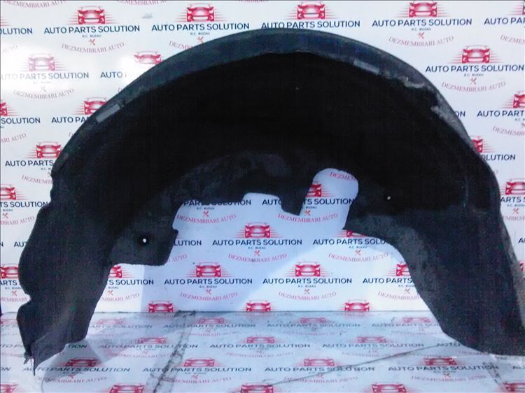 aparatoare noroi dreapta spate mercedes e class 2.2 cdi an fabr. 2015