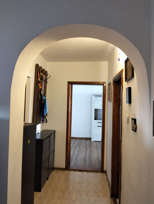 Apartament cu 3 camere