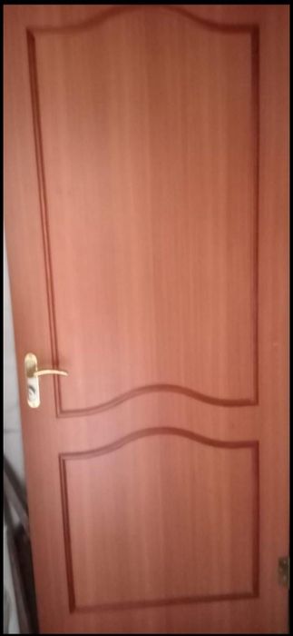 Продам межкомнатные двери