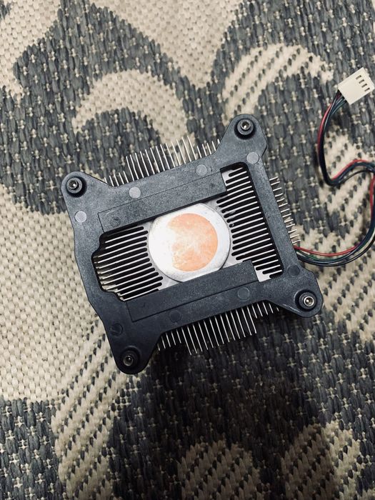 Продам DeepCool с гарантей на 1 месяц