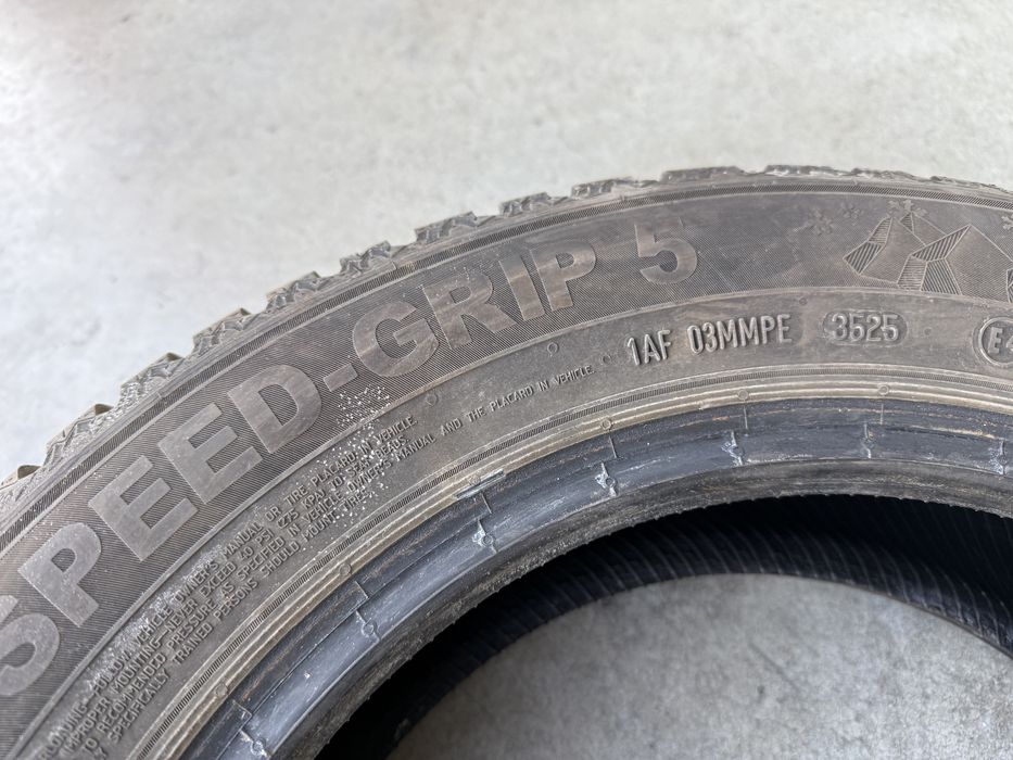 4бр. КАТО НОВИ Зимни Гуми 165/70R/14 -SEMPERIT- DOT:3525+4123- 8.2мм+6.1мм.