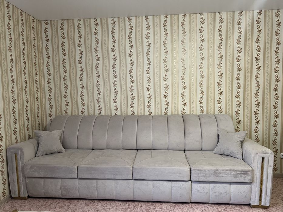 Диван 3 метра, в отличном состоянии