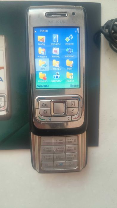 Сотовый телефон Nokia E65