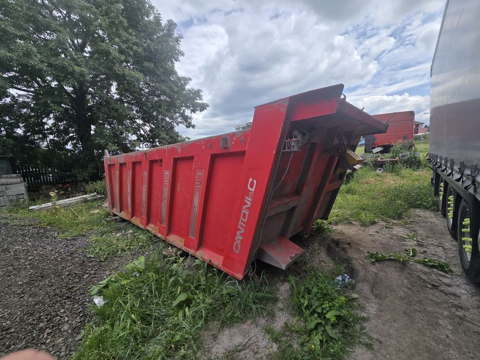 VAND DEZMEMBREZ IVECO Trakker cu BENA Cantoni 8x4 2005