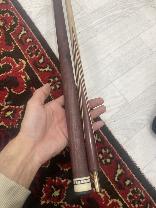 кии билярдный.