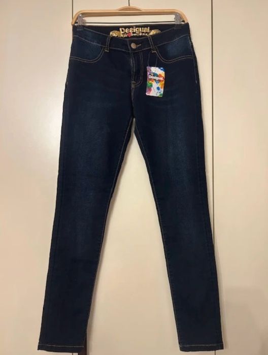 Blugi skinny Desigual - nou cu eticheta