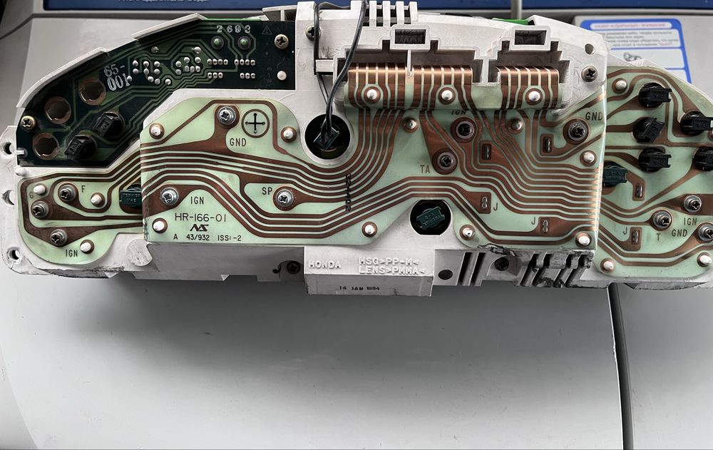 Продам приборную панель