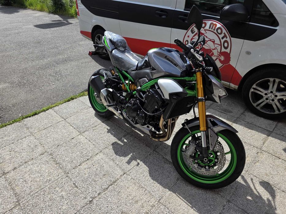 Motocicleta noua Kawasaki Z900 SE 2025 in stoc