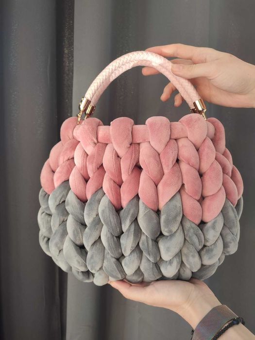 Кадифяна плетена чанта - Chunky yarn bag