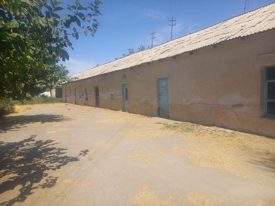 Участка сотилади